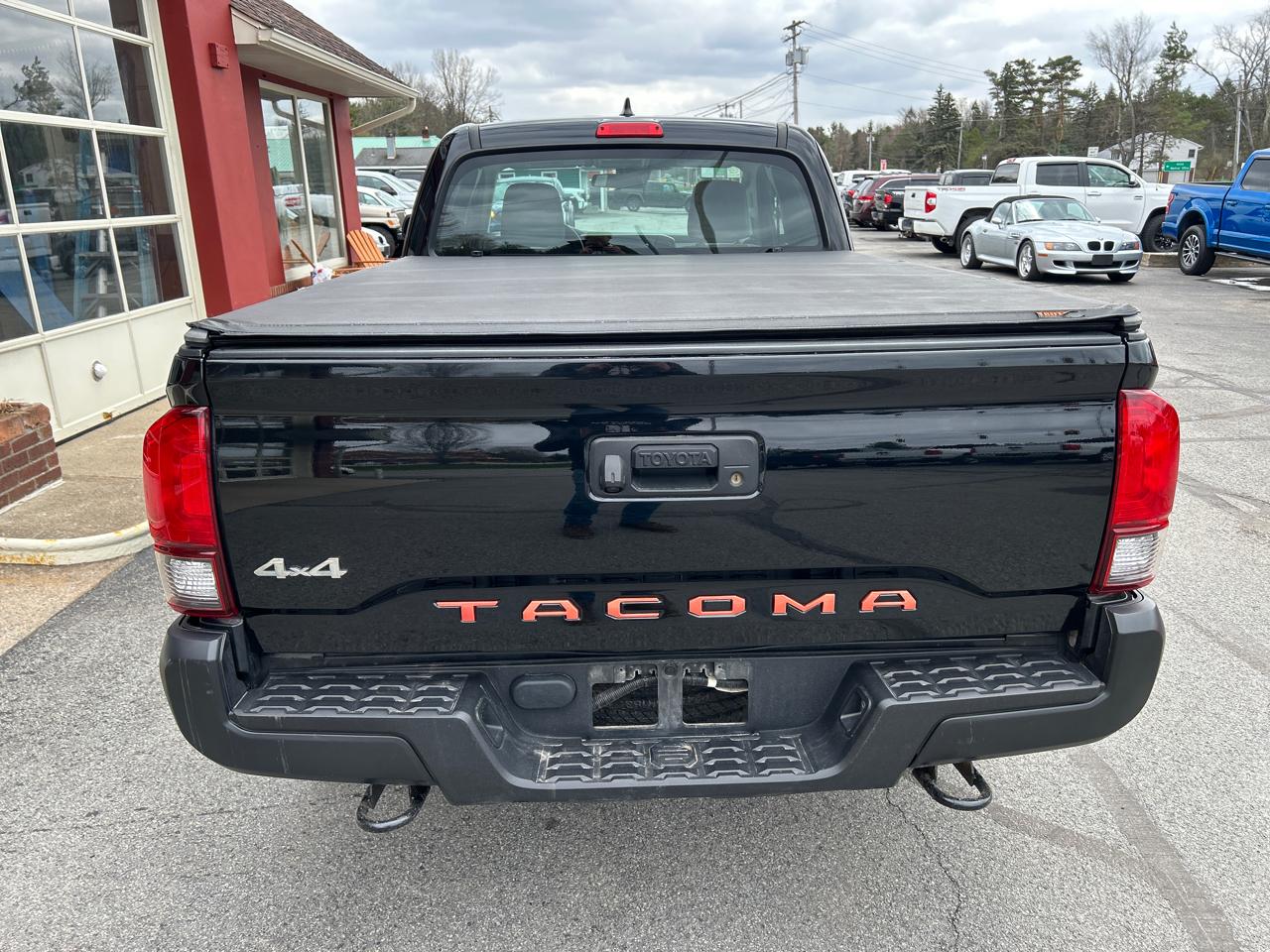 Toyota Tacoma 4WD Access Cab I4 AT SR (Natl) 2018