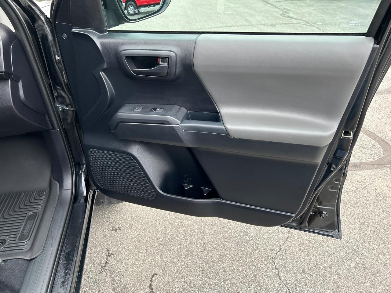 Toyota Tacoma 4WD Access Cab I4 AT SR (Natl) 2018