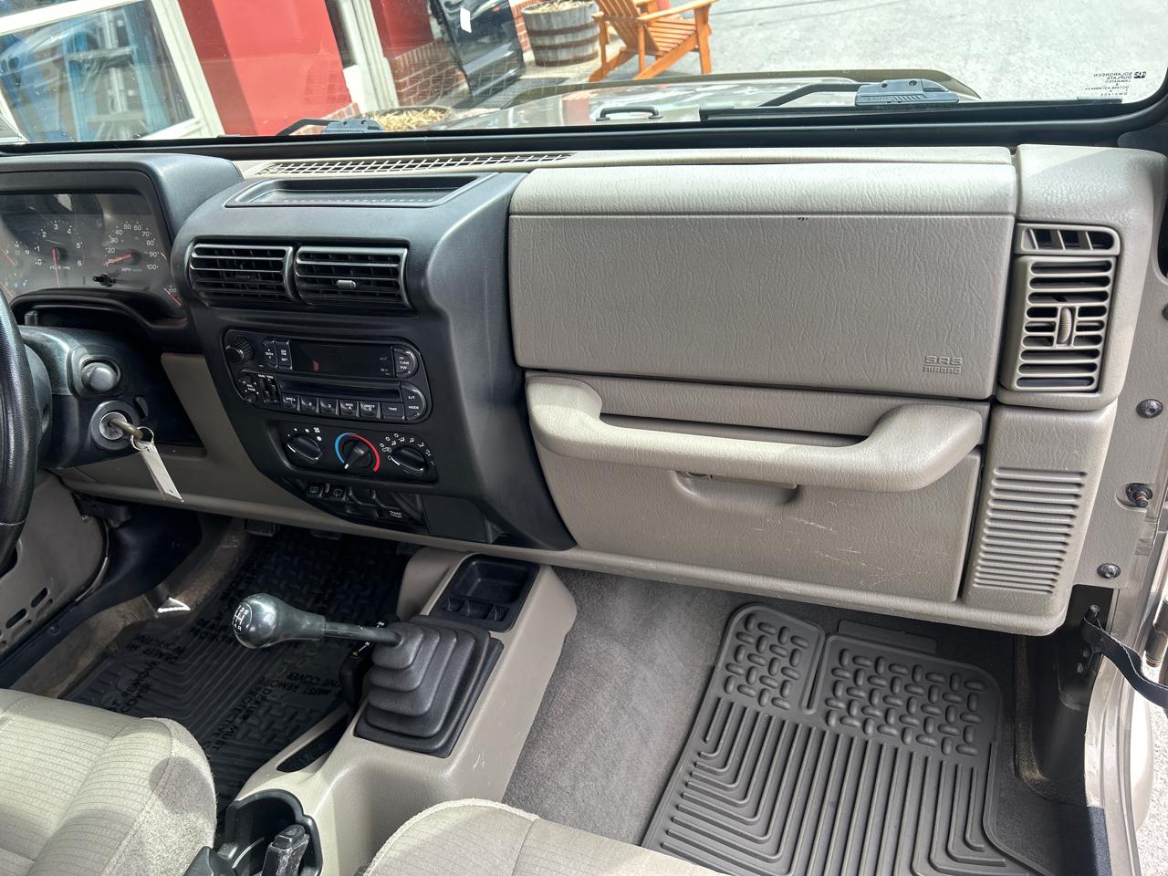 Jeep Wrangler 2dr Sahara 2003