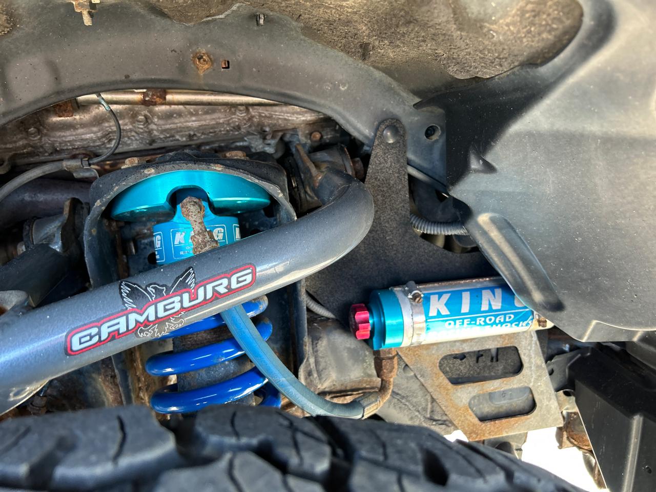 Toyota Tundra 4WD Truck CrewMax 5.7L FFV V8 6-Spd AT SR5 (Natl) 2016