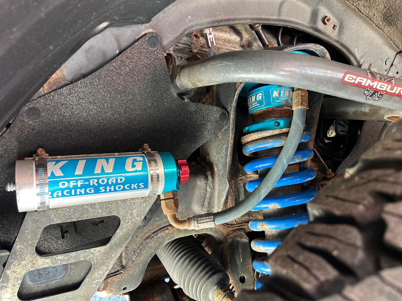 Toyota Tundra 4WD Truck CrewMax 5.7L FFV V8 6-Spd AT SR5 (Natl) 2016