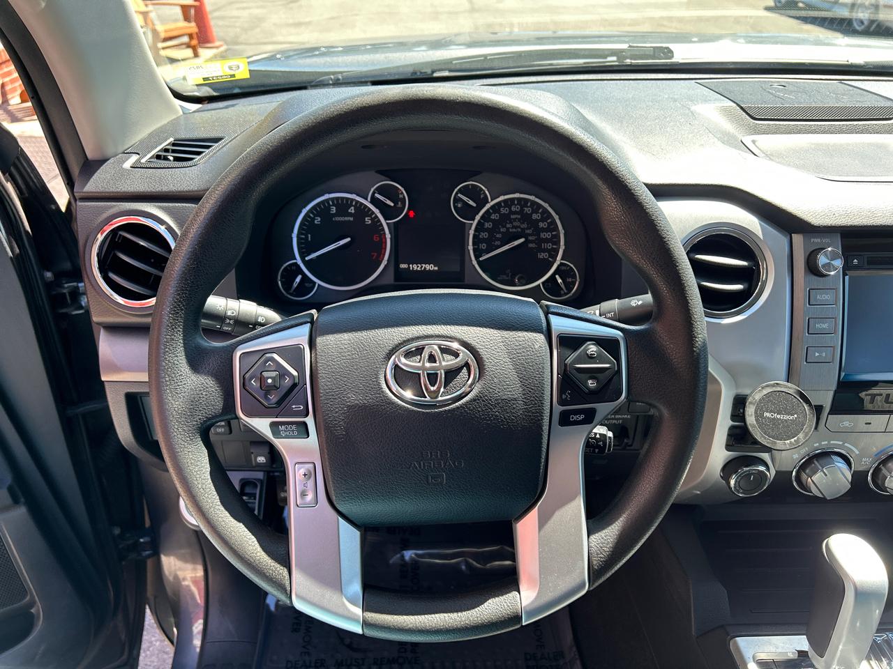 Toyota Tundra 4WD Truck CrewMax 5.7L FFV V8 6-Spd AT SR5 (Natl) 2016