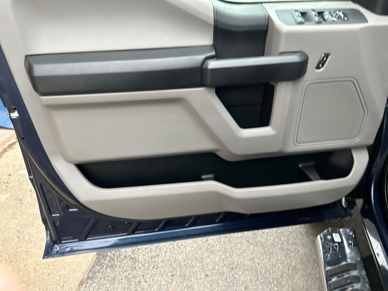 Ford Super Duty F-350 SRW Crew Cab 172" XLT 4WD 2019