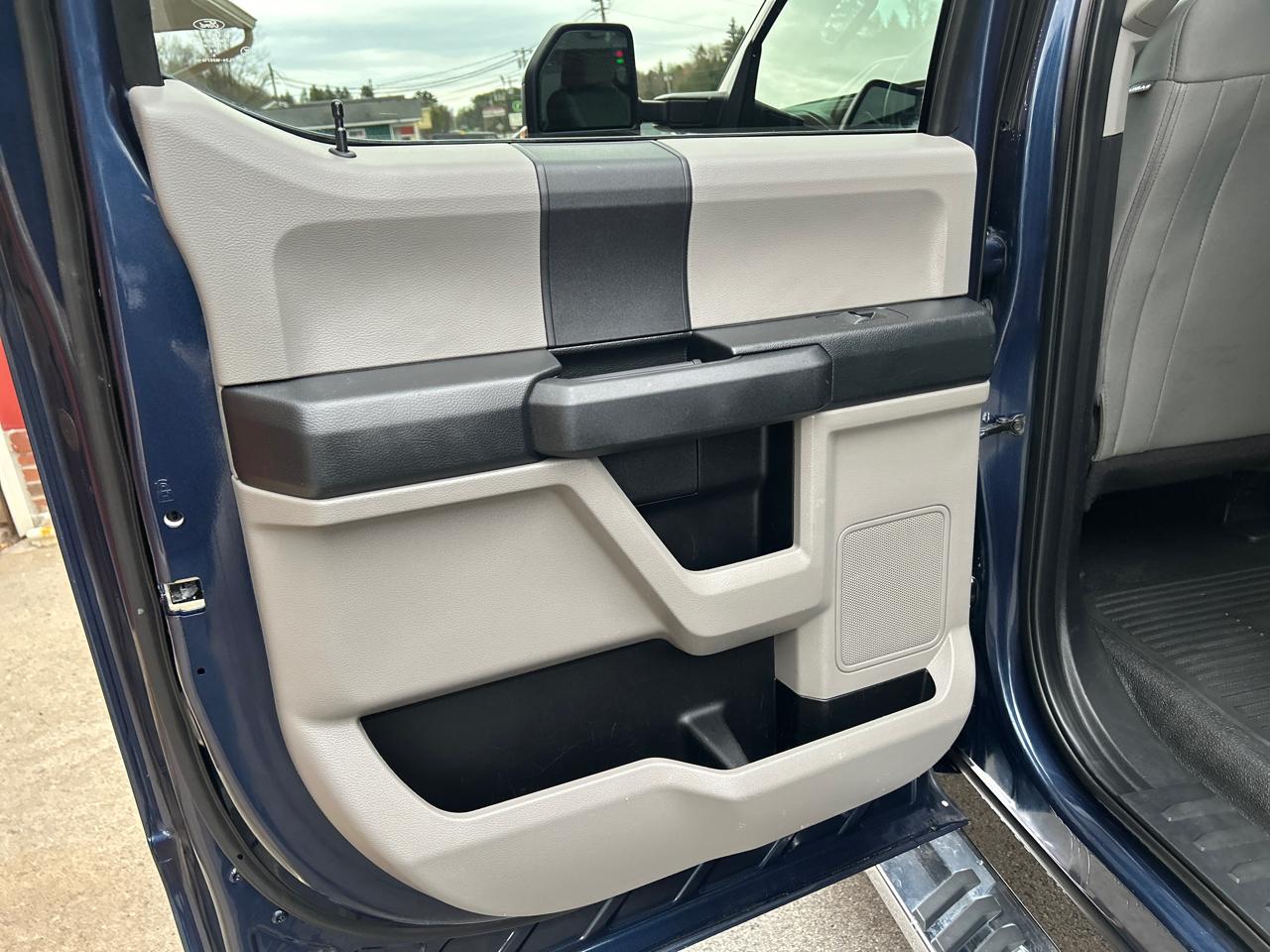 Ford Super Duty F-350 SRW Crew Cab 172" XLT 4WD 2019