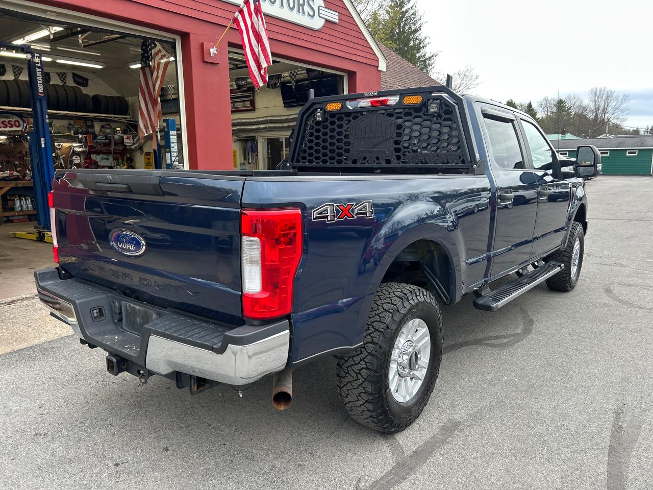 Ford Super Duty F-350 SRW Crew Cab 172" XLT 4WD 2019