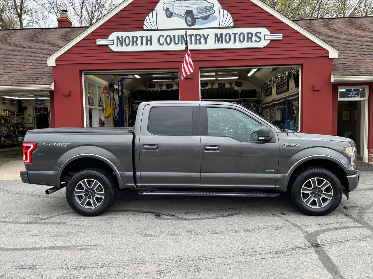 Ford F-150 4WD SuperCrew 139" XLT 2017