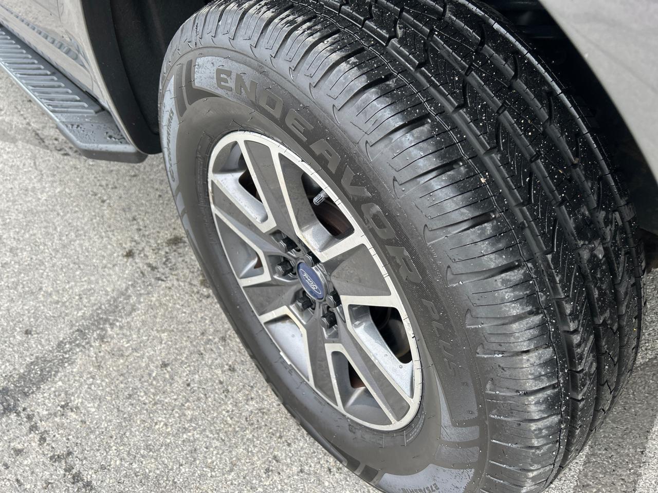 Ford F-150 4WD SuperCrew 139" XLT 2017