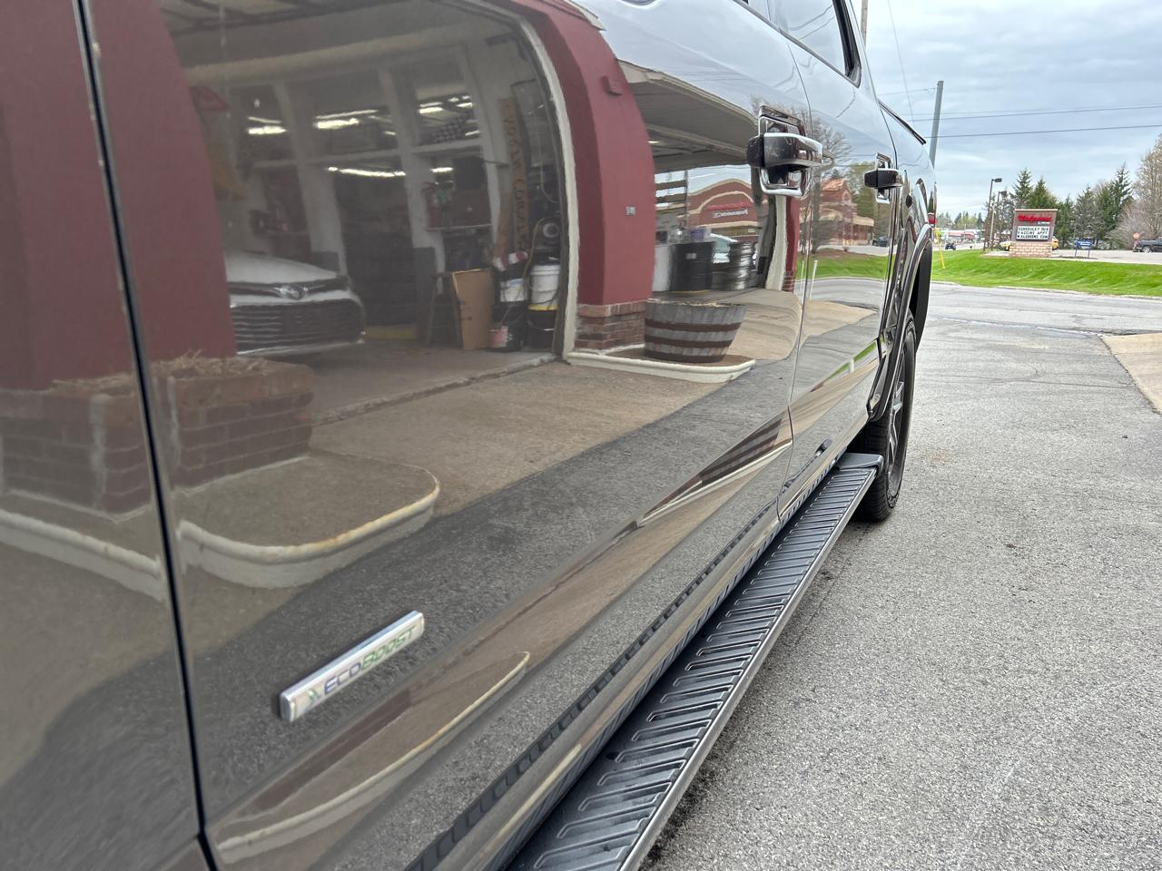 Ford F-150 4WD SuperCrew 139" XLT 2017