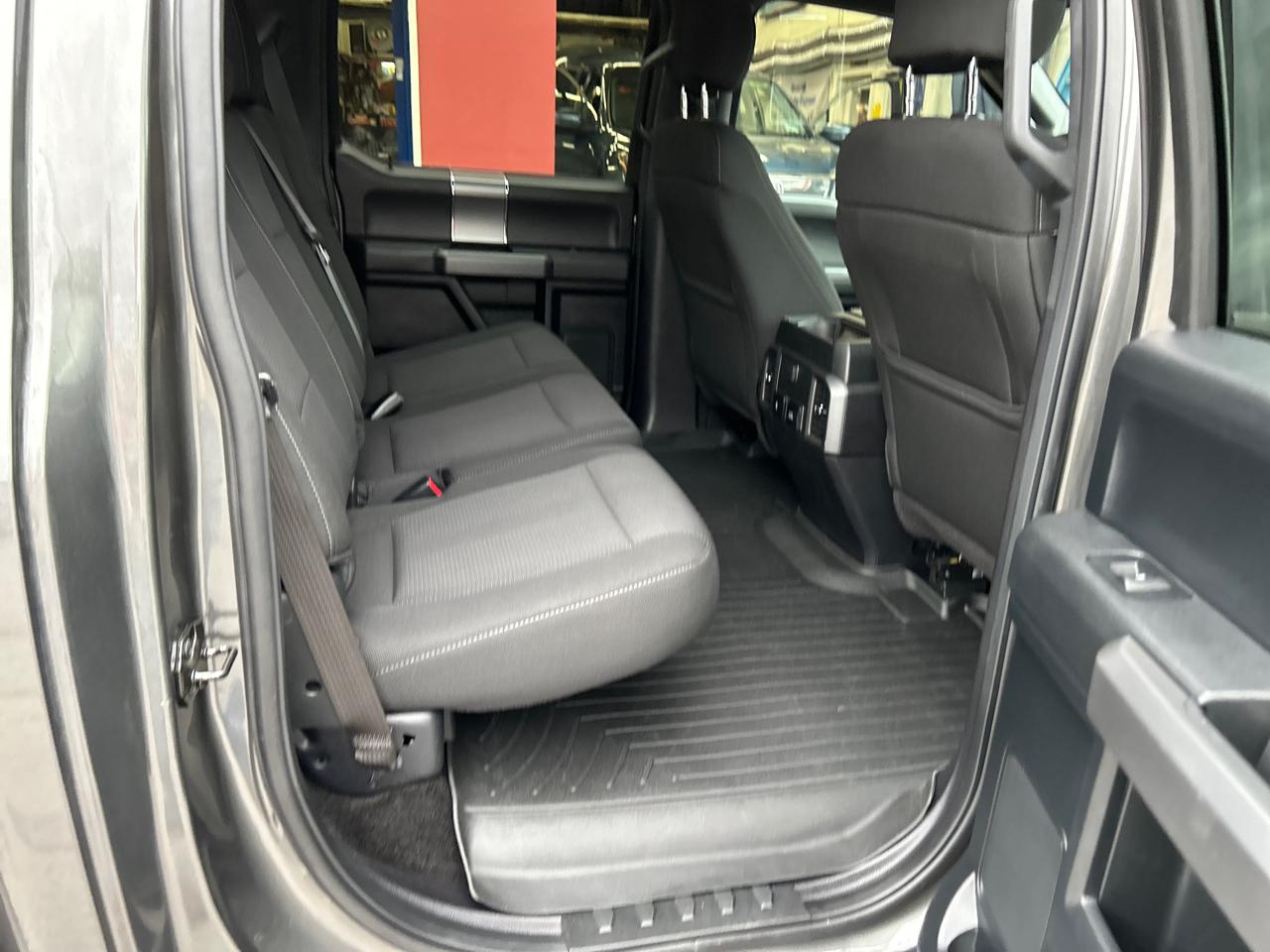 Ford F-150 4WD SuperCrew 139" XLT 2017