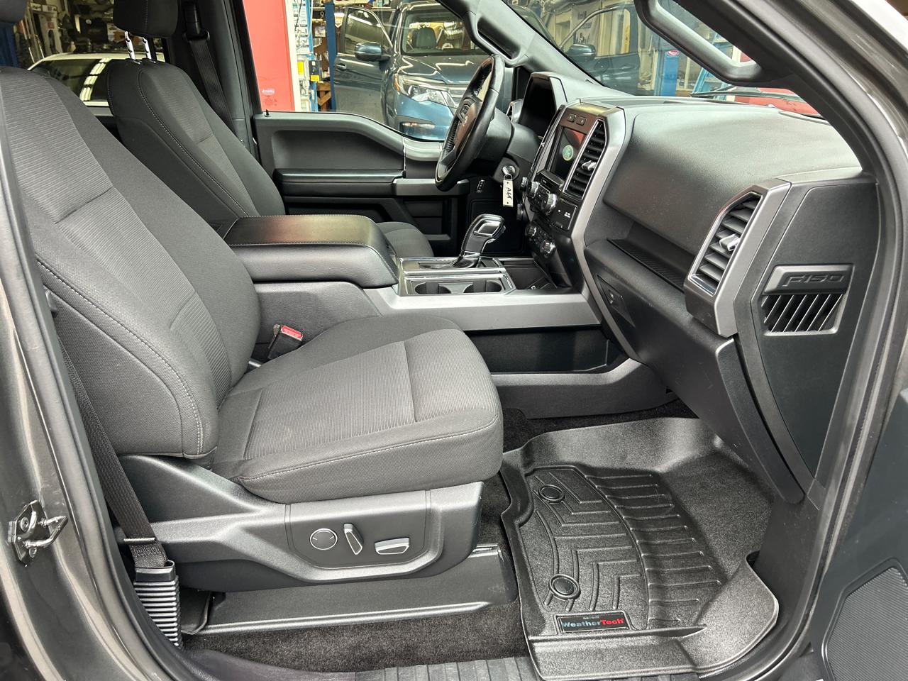 Ford F-150 4WD SuperCrew 139" XLT 2017