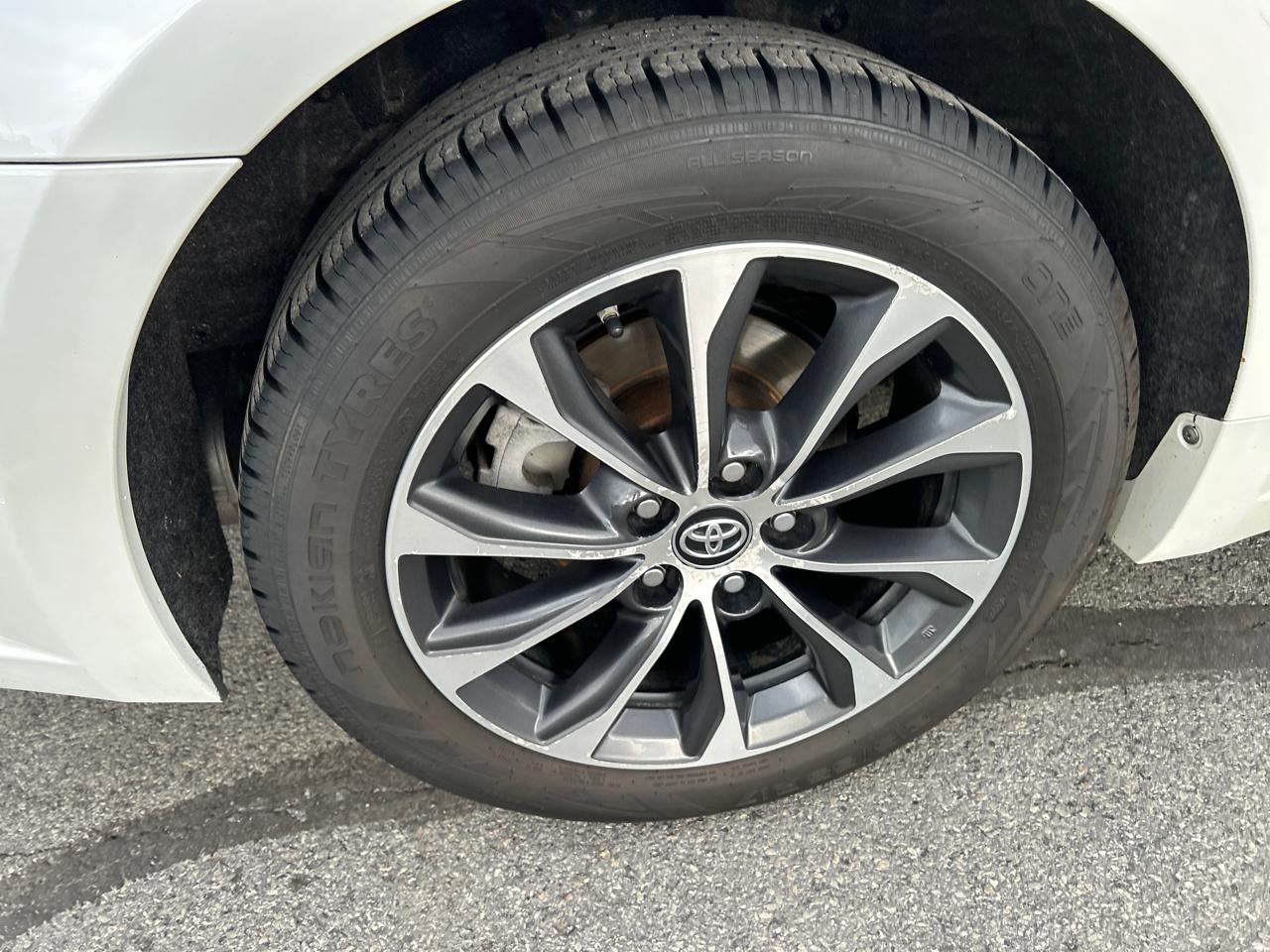 Toyota Avalon XLE Premium (Natl) 2017