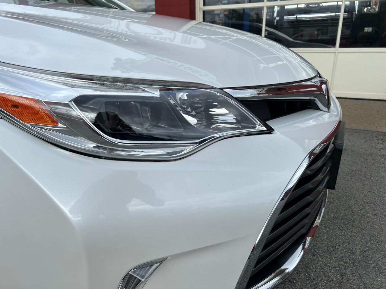 Toyota Avalon XLE Premium (Natl) 2017