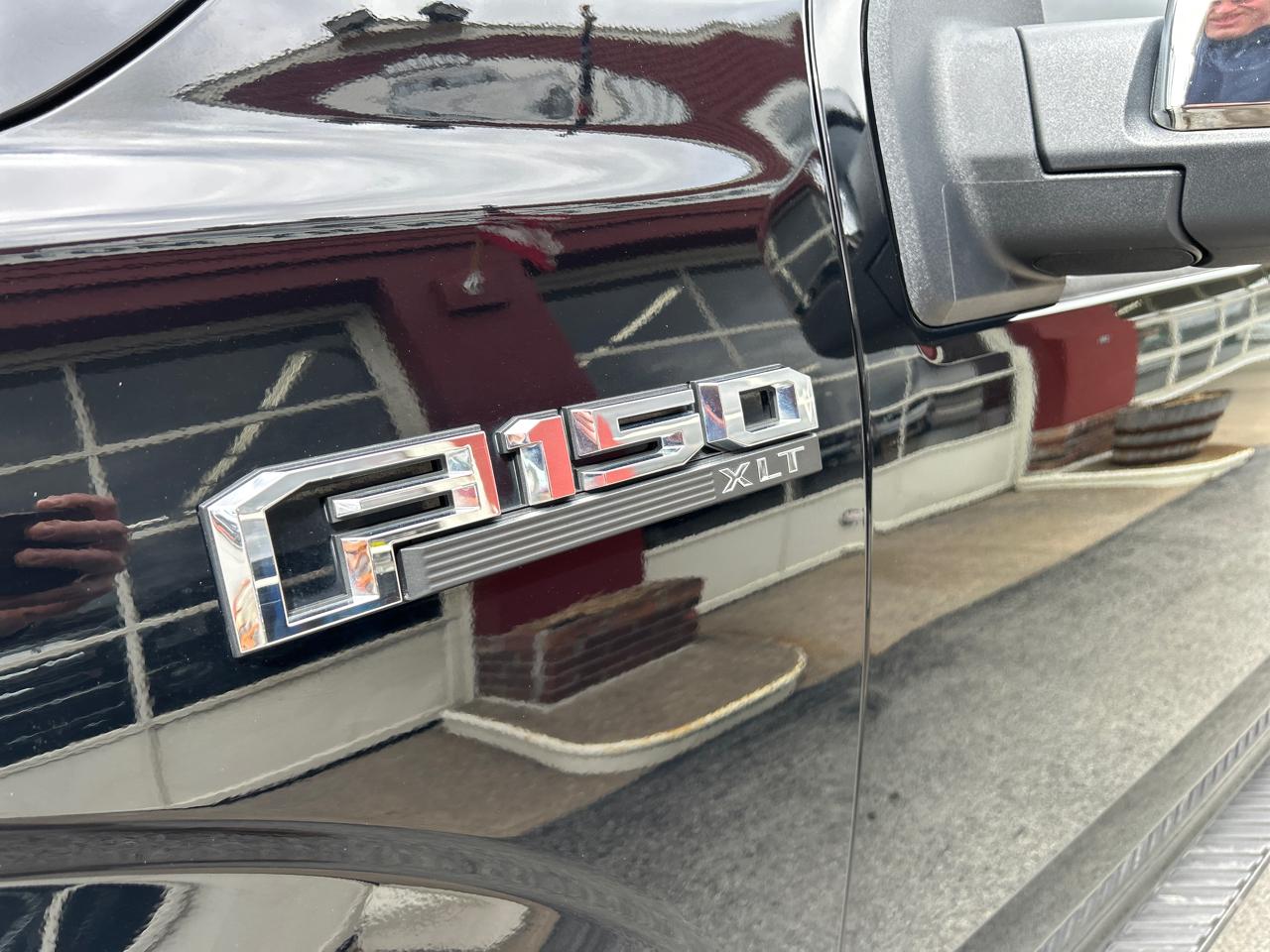 Ford F-150 4WD SuperCrew 150" XLT 2017