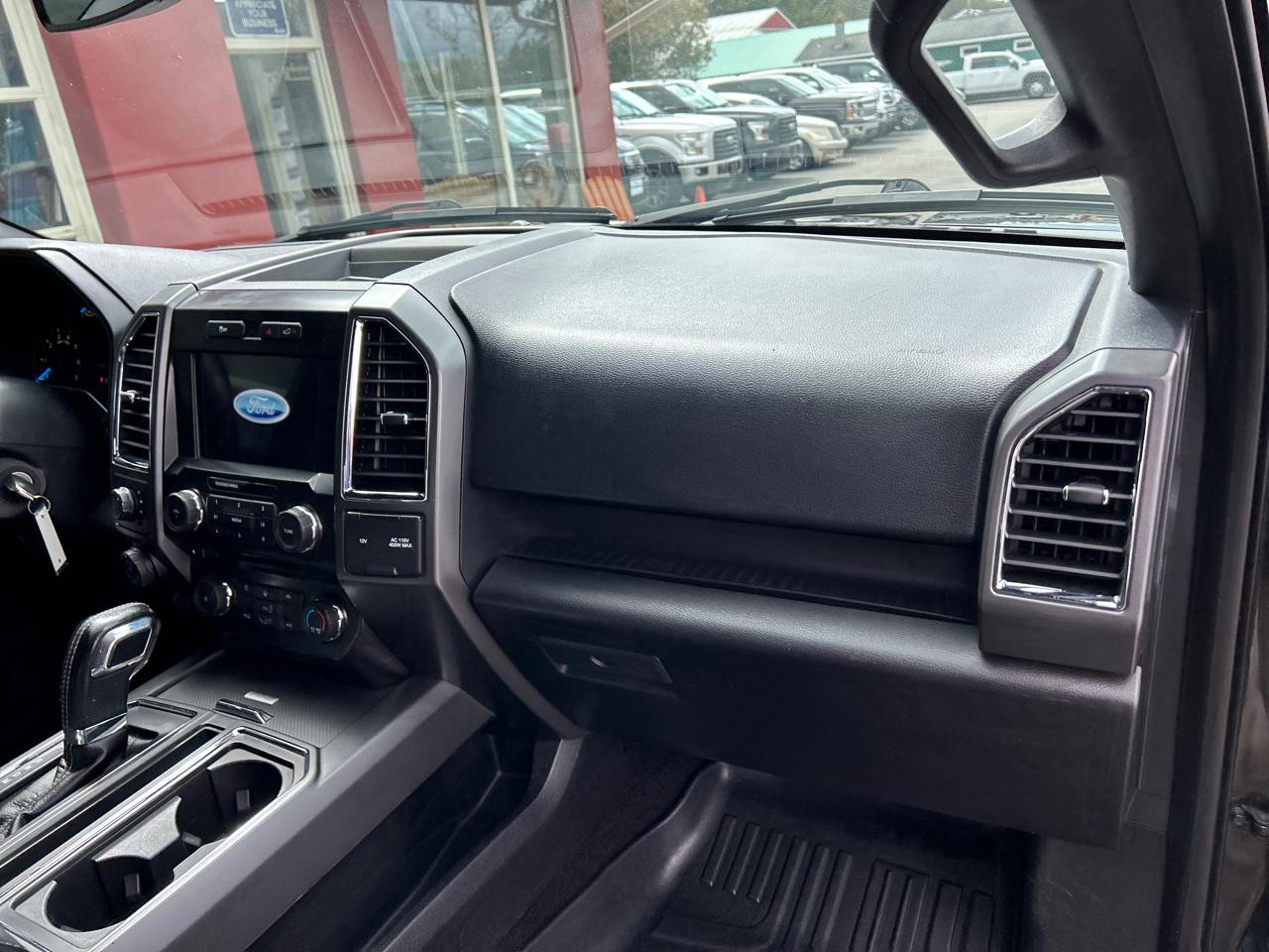 Ford F-150 4WD SuperCrew 150" XLT 2017