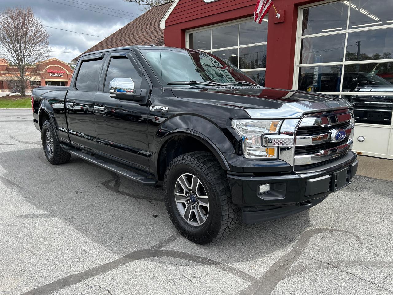 Ford F-150 4WD SuperCrew 150" XLT 2017