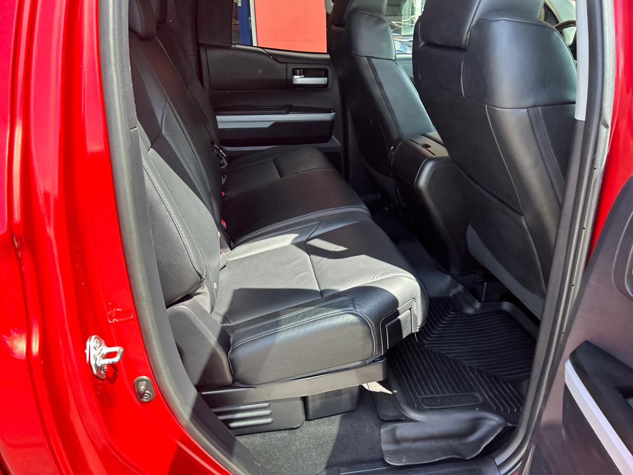 Toyota Tundra 4WD Truck Dbl 5.7L V8 6-Spd AT LTD (Natl) 2016