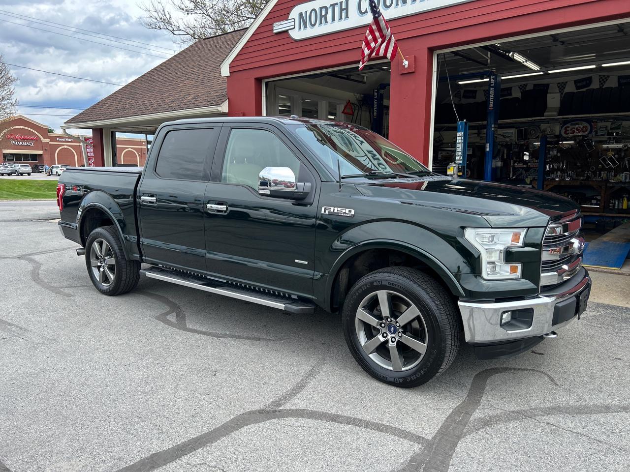 Ford F-150 4WD SuperCrew 145" Lariat 2015