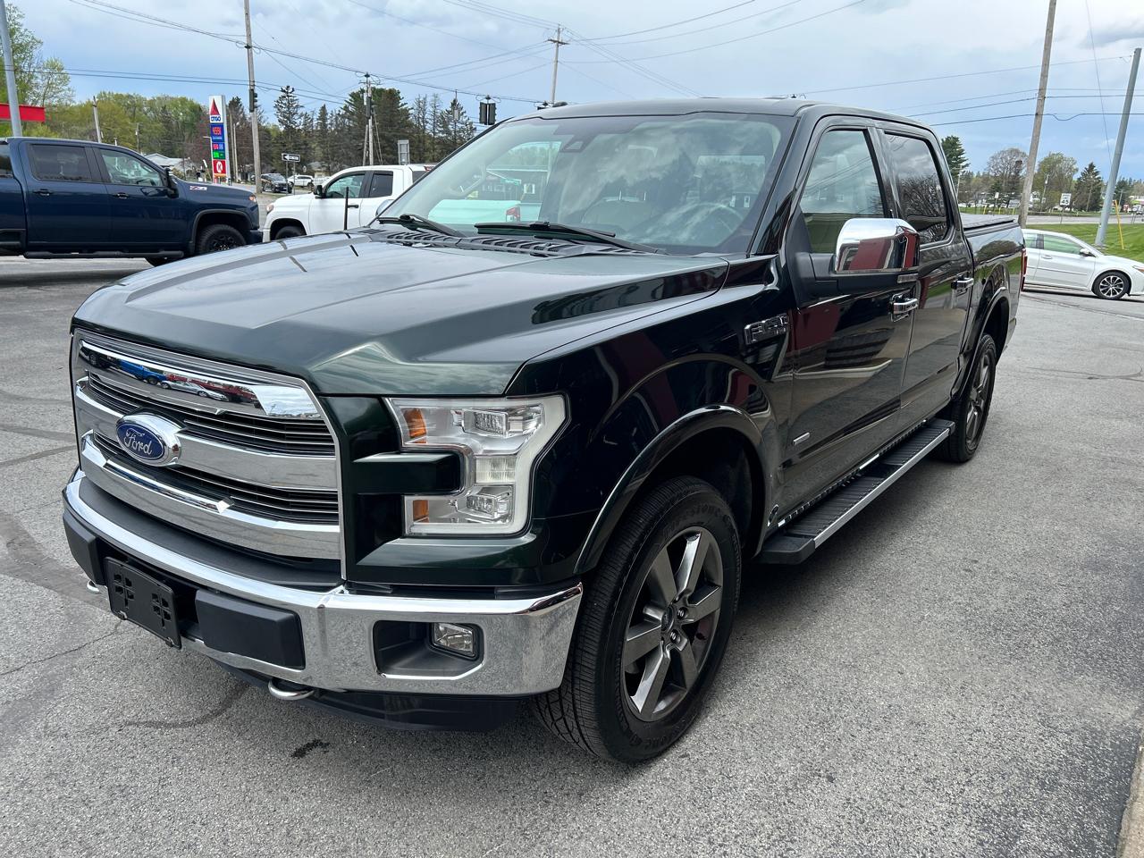 Ford F-150 4WD SuperCrew 145" Lariat 2015