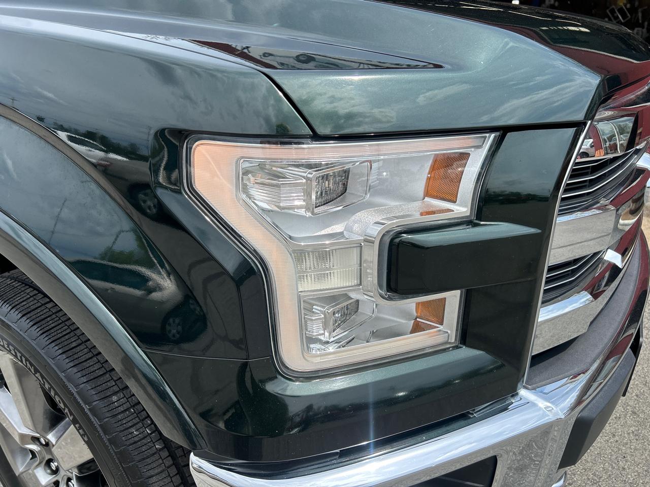 Ford F-150 4WD SuperCrew 145" Lariat 2015
