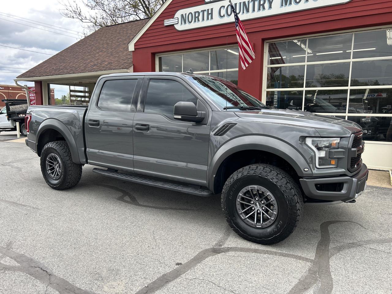 Ford F-150 4WD SuperCrew 145" SVT Raptor 2020