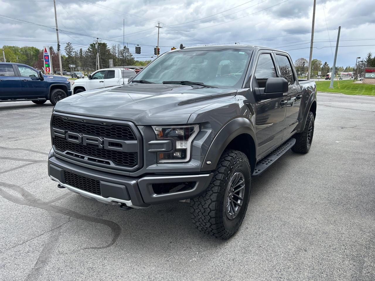 Ford F-150 4WD SuperCrew 145" SVT Raptor 2020