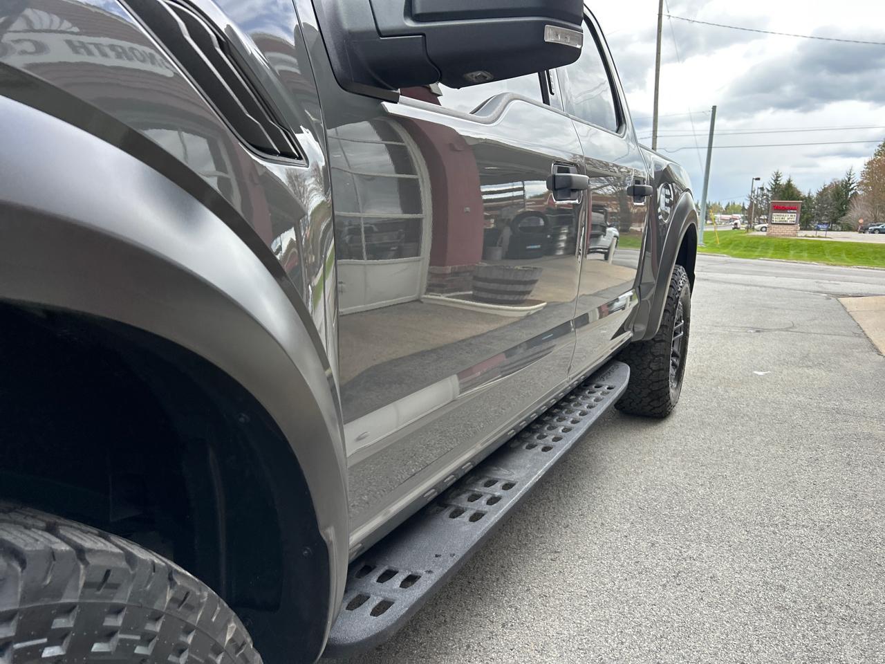 Ford F-150 4WD SuperCrew 145" SVT Raptor 2020