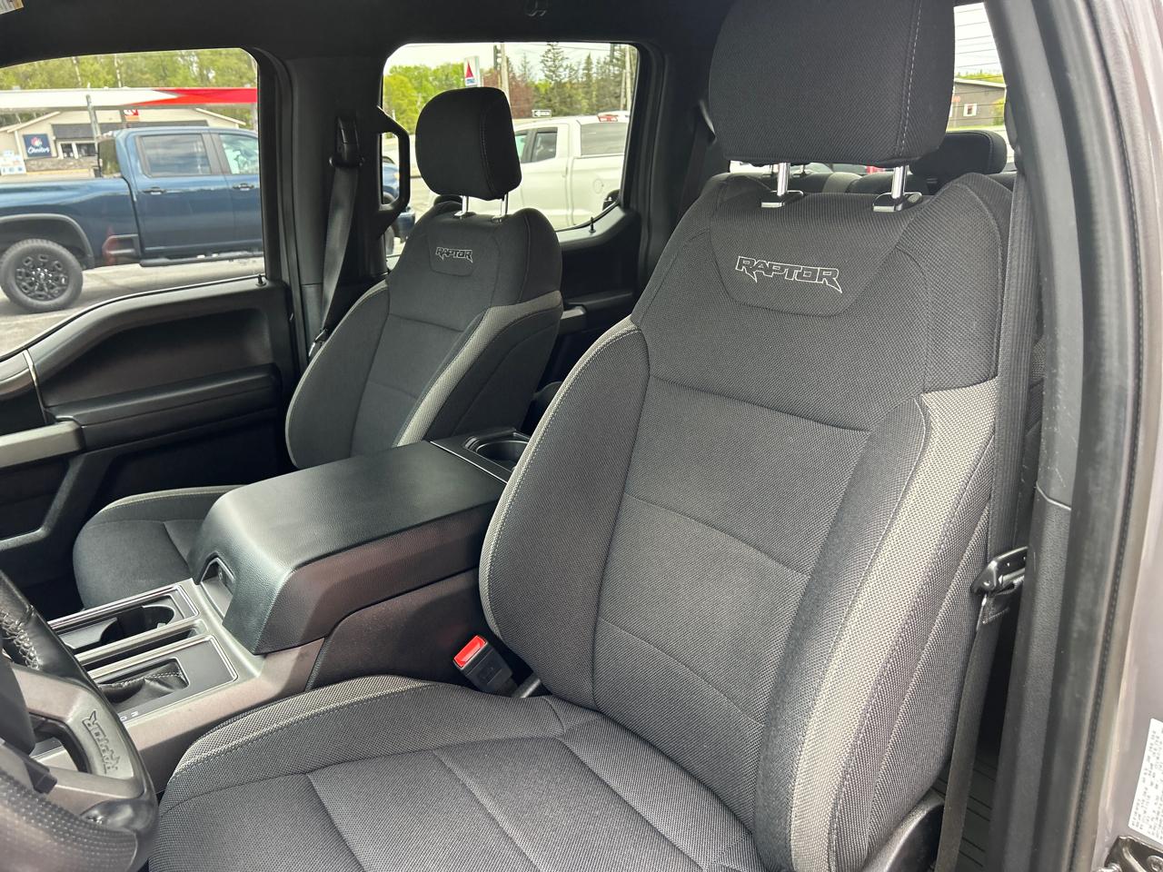 Ford F-150 4WD SuperCrew 145" SVT Raptor 2020