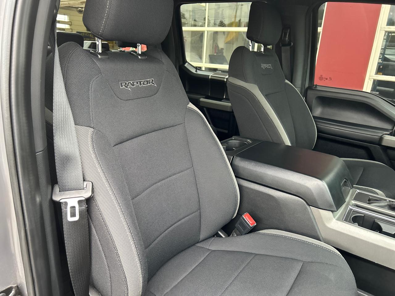 Ford F-150 4WD SuperCrew 145" SVT Raptor 2020