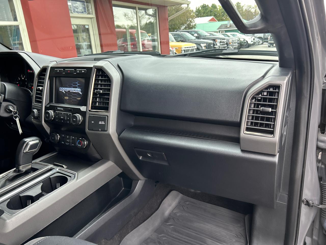Ford F-150 4WD SuperCrew 145" SVT Raptor 2020