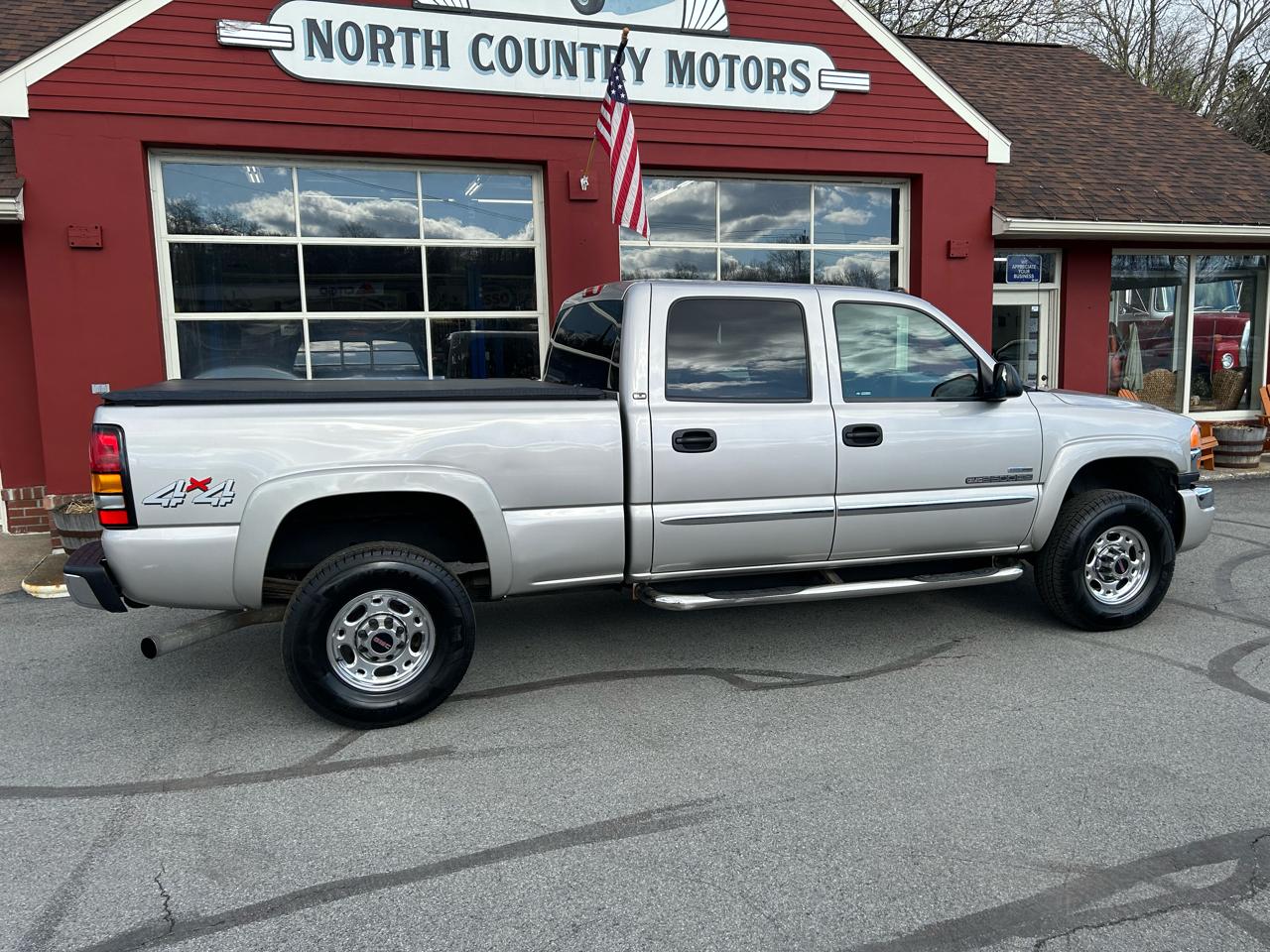 GMC Sierra 2500HD Classic 4WD Crew Cab 153" SLE1 2007