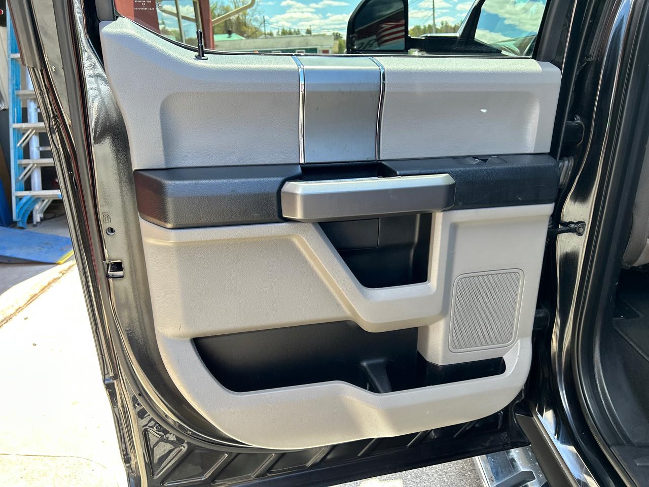 Ford Super Duty F-250 SRW XLT 4WD Crew Cab 6.75' Box 2020