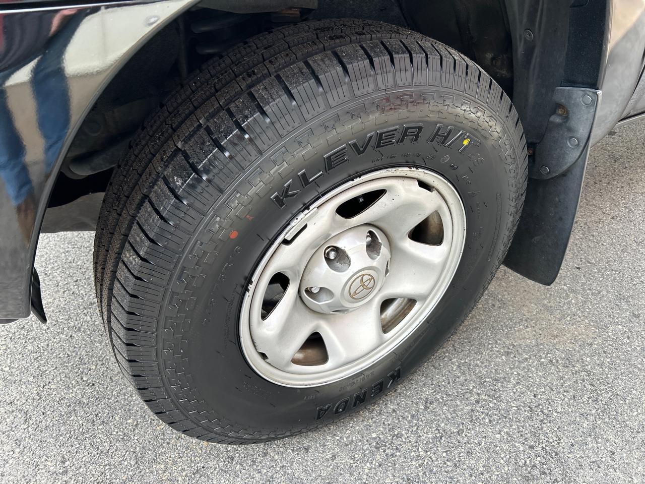 Toyota Tacoma 4WD Access Cab I4 MT (Natl) 2012