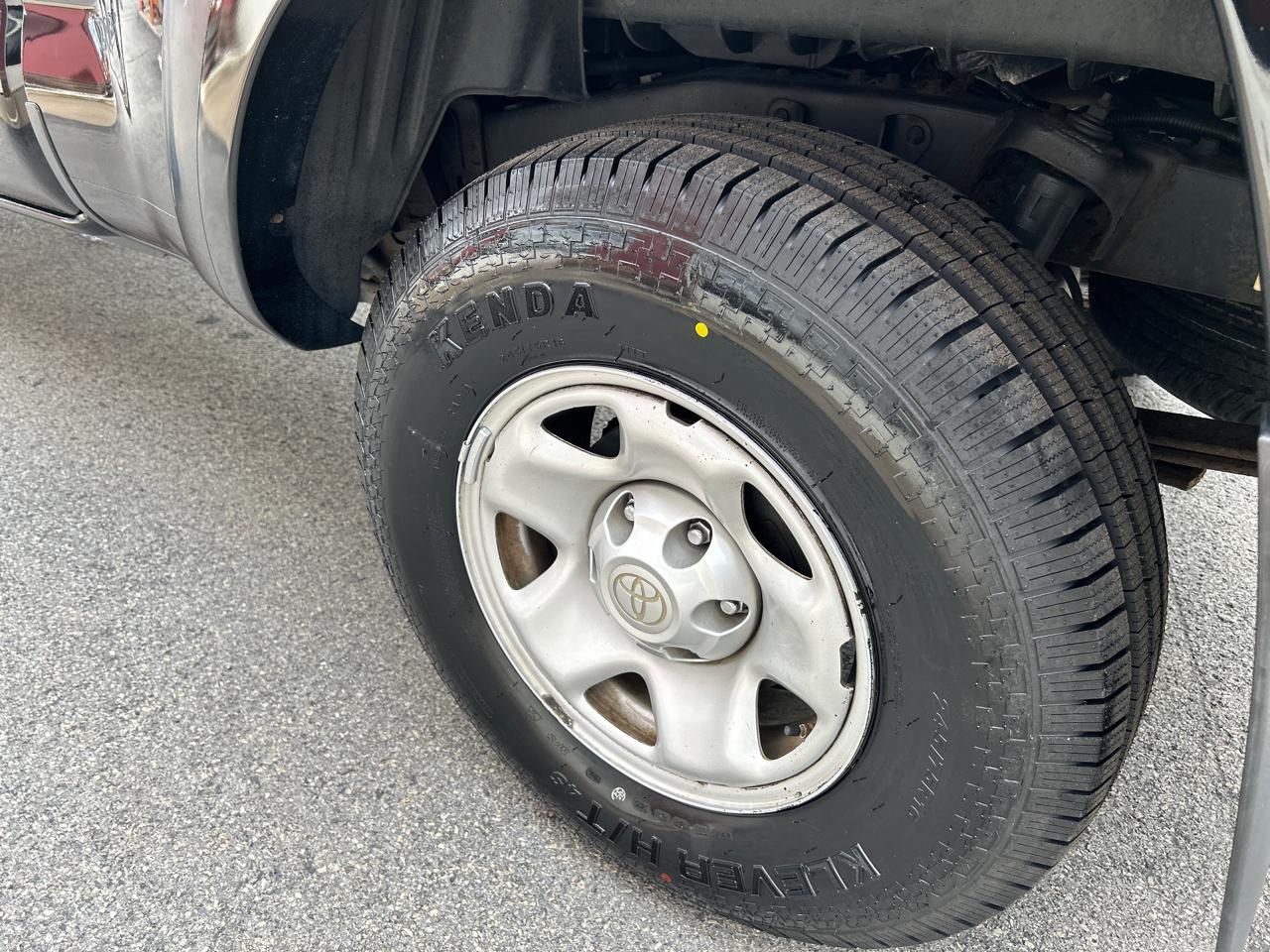 Toyota Tacoma 4WD Access Cab I4 MT (Natl) 2012