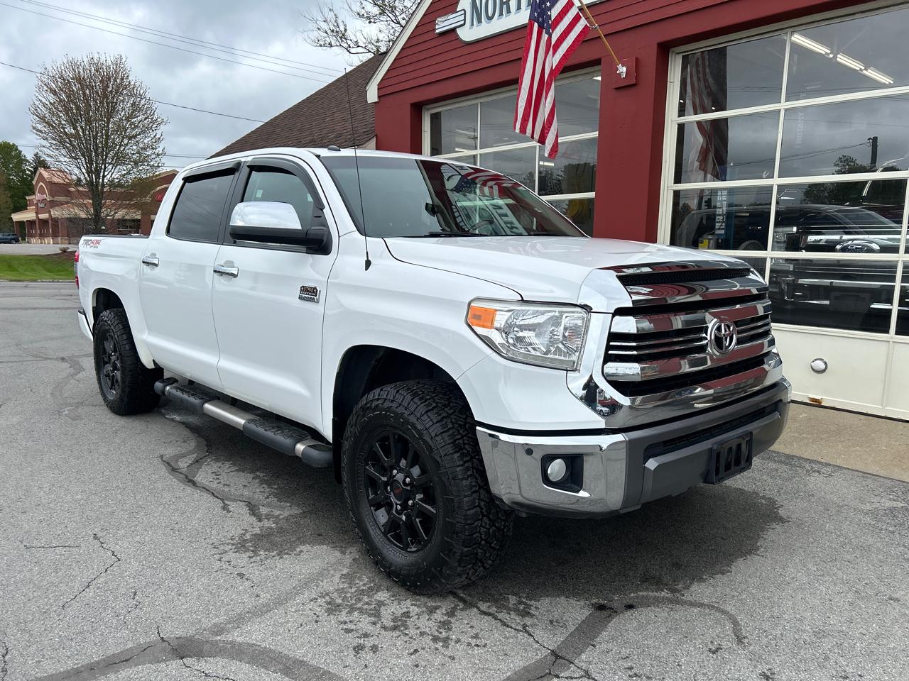 Toyota Tundra 4WD 1794 Edition CrewMax 5.5' Bed 5.7L (Natl) 2017