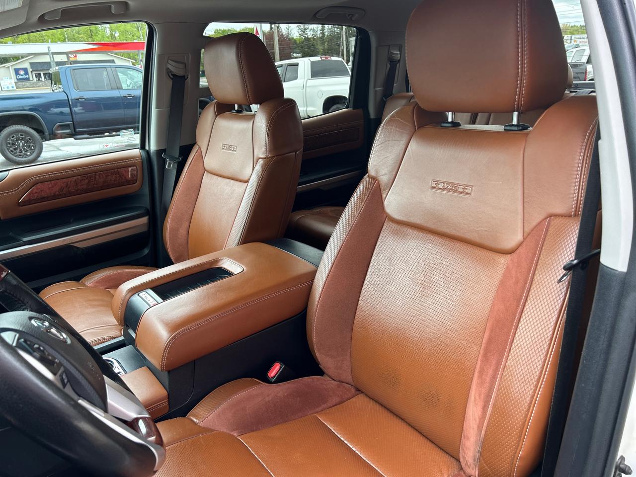 Toyota Tundra 4WD 1794 Edition CrewMax 5.5' Bed 5.7L (Natl) 2017