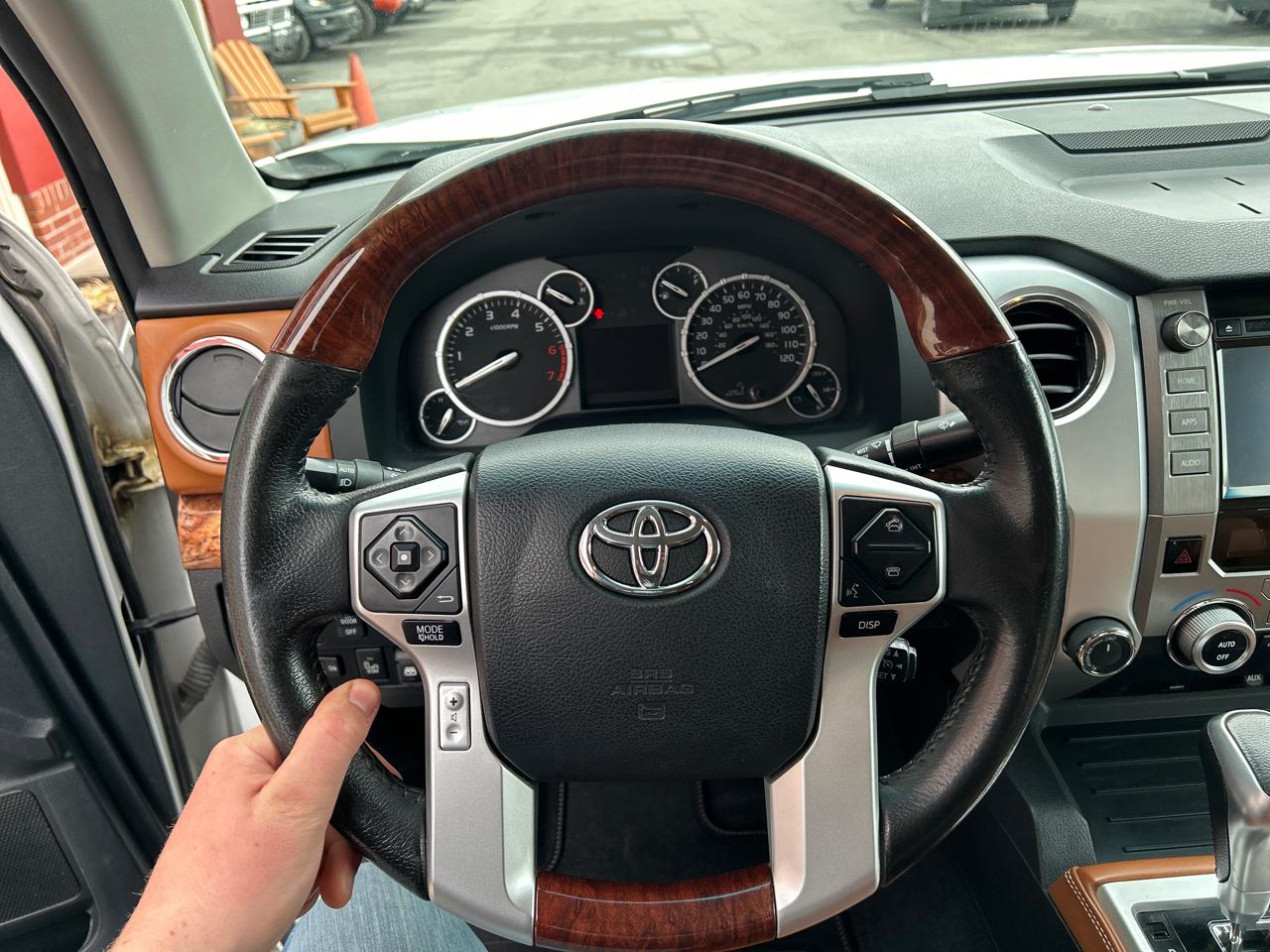 Toyota Tundra 4WD 1794 Edition CrewMax 5.5' Bed 5.7L (Natl) 2017