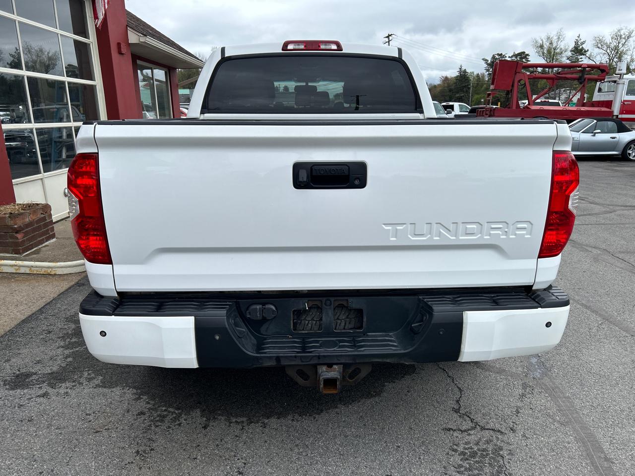 Toyota Tundra 4WD 1794 Edition CrewMax 5.5' Bed 5.7L (Natl) 2017