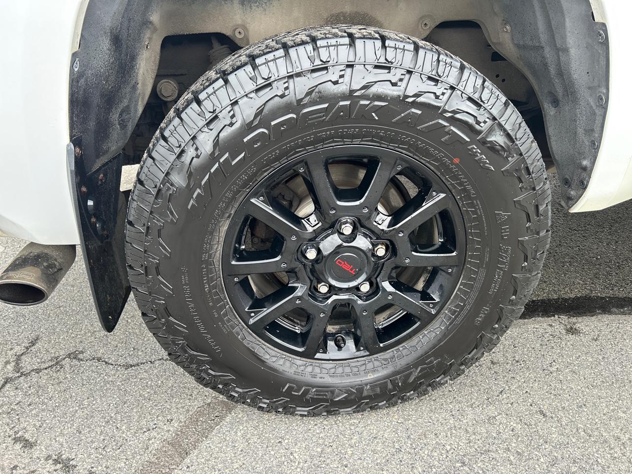 Toyota Tundra 4WD 1794 Edition CrewMax 5.5' Bed 5.7L (Natl) 2017