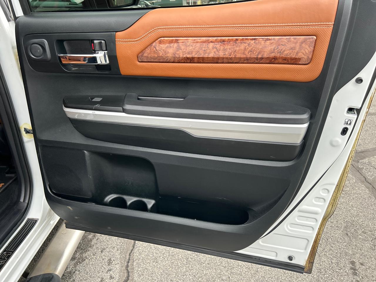Toyota Tundra 4WD 1794 Edition CrewMax 5.5' Bed 5.7L (Natl) 2017
