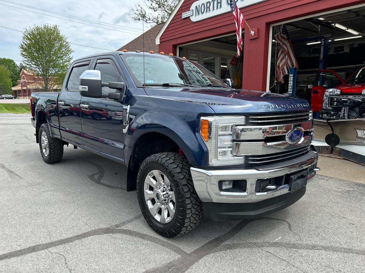 Ford Super Duty F-250 SRW Lariat 4WD Crew Cab 6.75' Box 2017