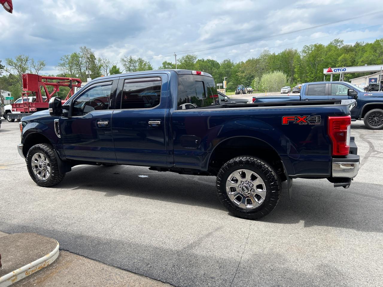 Ford Super Duty F-250 SRW Lariat 4WD Crew Cab 6.75' Box 2017