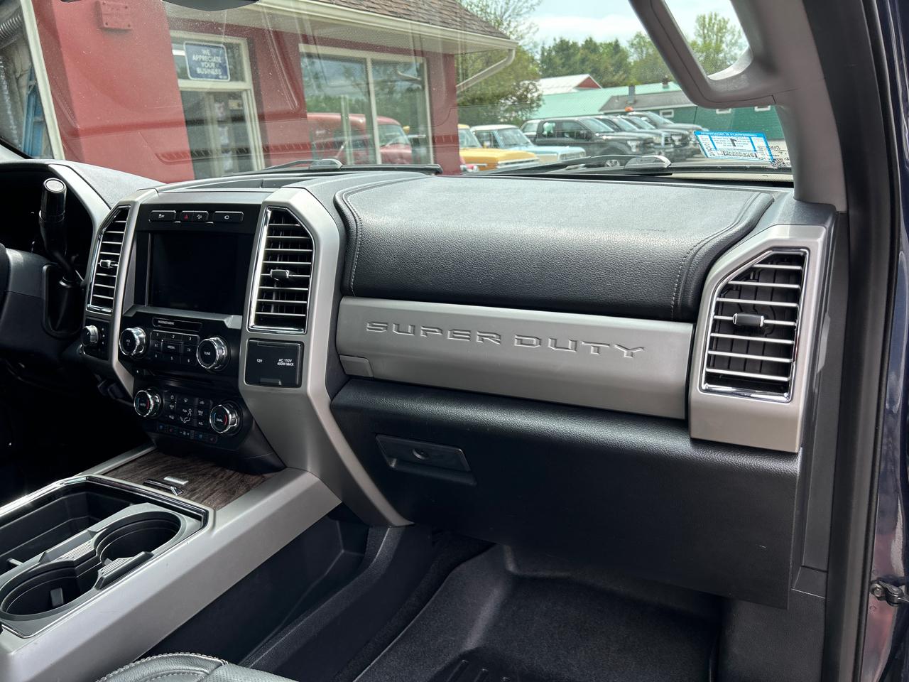Ford Super Duty F-250 SRW Lariat 4WD Crew Cab 6.75' Box 2017