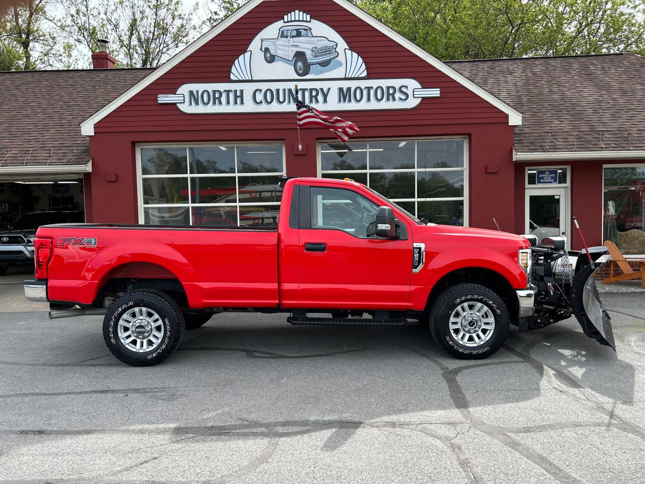 Ford Super Duty F-250 SRW XLT 4WD Reg Cab 8' Box 2019
