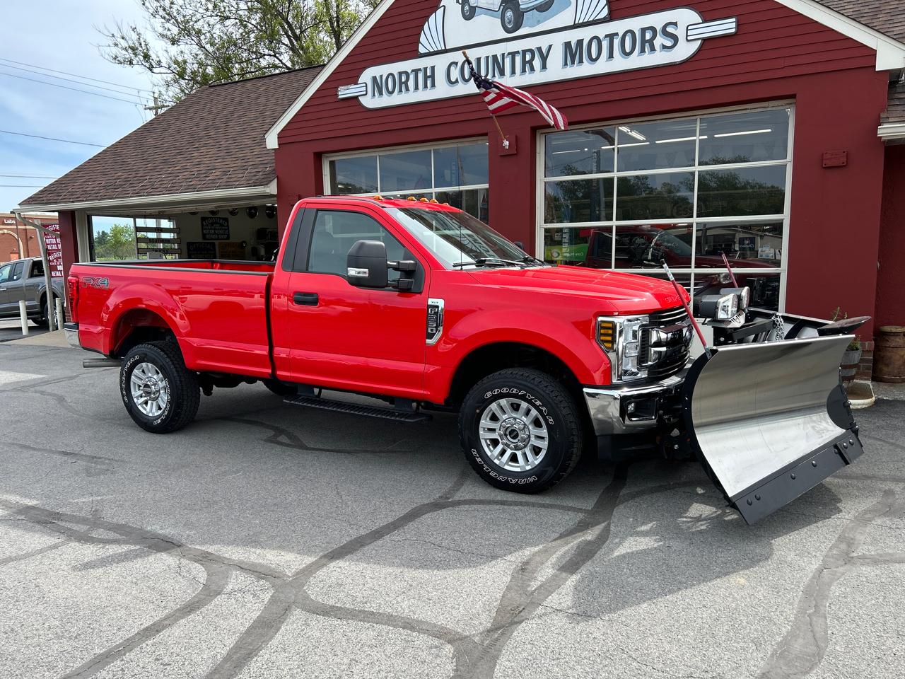 Ford Super Duty F-250 SRW XLT 4WD Reg Cab 8' Box 2019