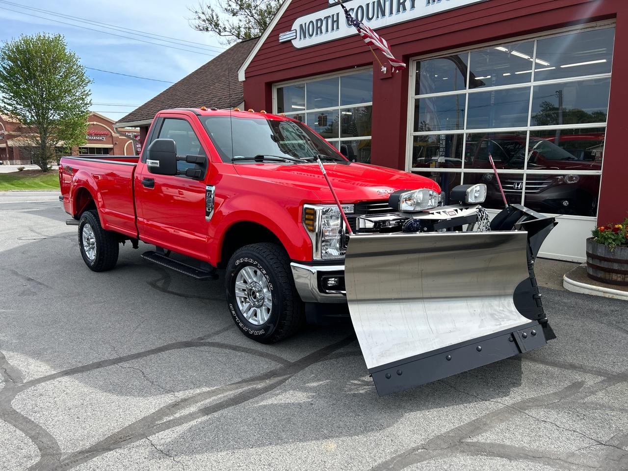 Ford Super Duty F-250 SRW XLT 4WD Reg Cab 8' Box 2019