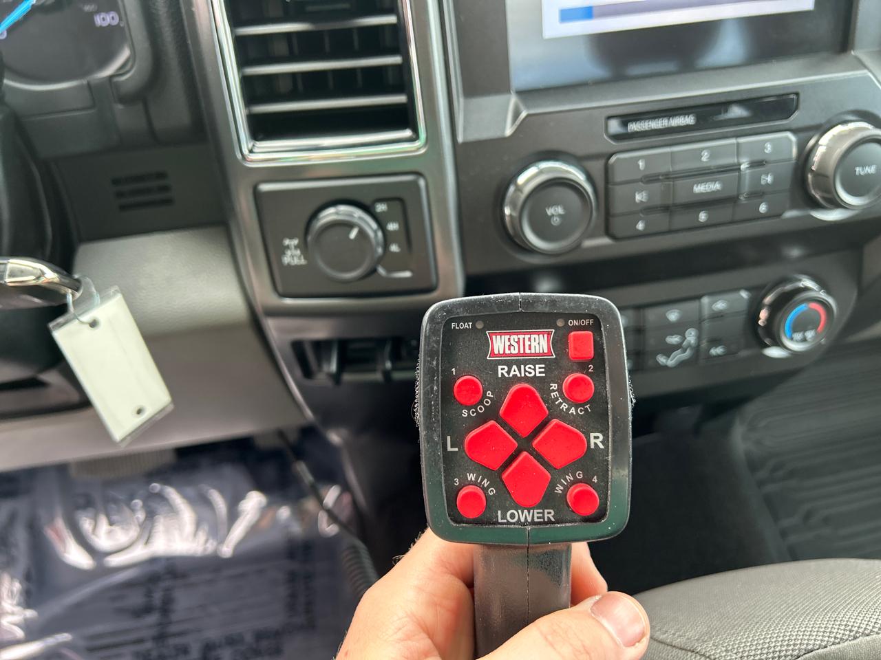 Ford Super Duty F-250 SRW XLT 4WD Reg Cab 8' Box 2019