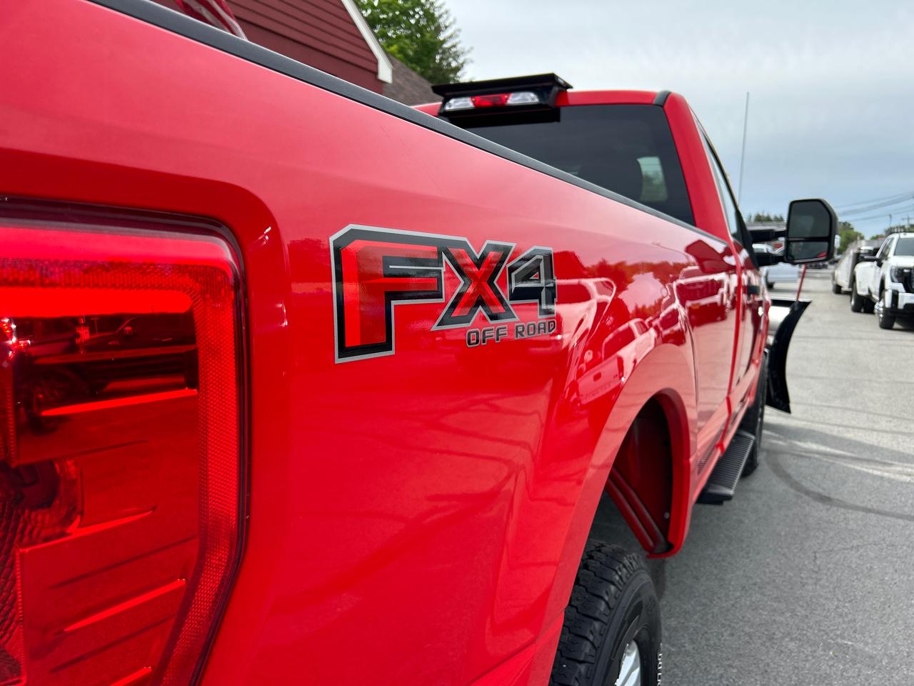 Ford Super Duty F-250 SRW XLT 4WD Reg Cab 8' Box 2019