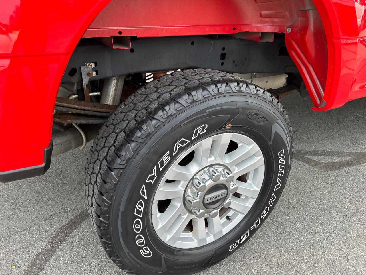 Ford Super Duty F-250 SRW XLT 4WD Reg Cab 8' Box 2019