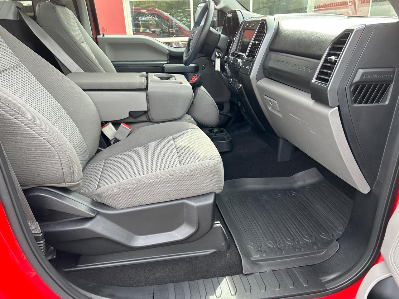 Ford Super Duty F-250 SRW XLT 4WD Reg Cab 8' Box 2019