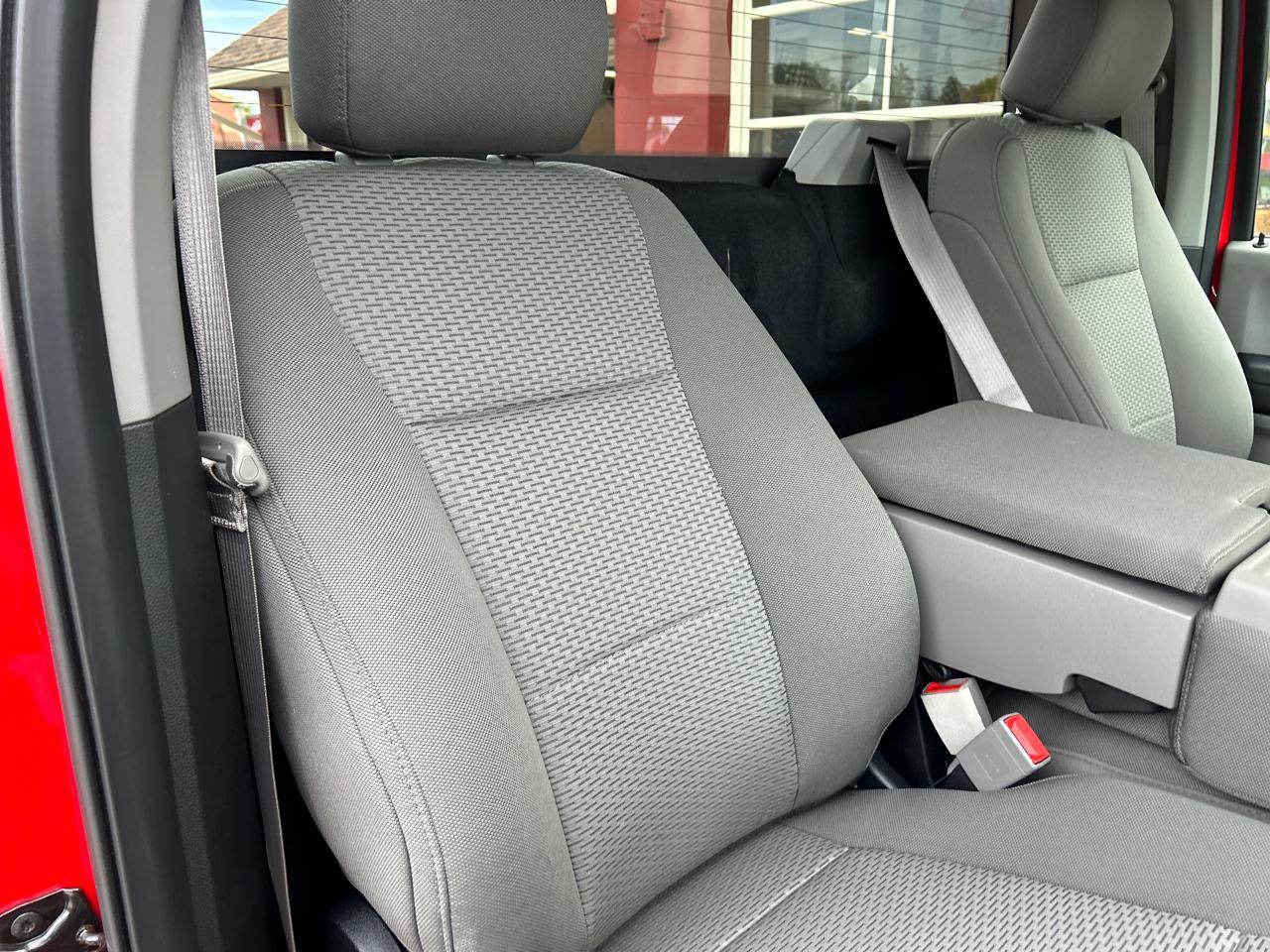 Ford Super Duty F-250 SRW XLT 4WD Reg Cab 8' Box 2019